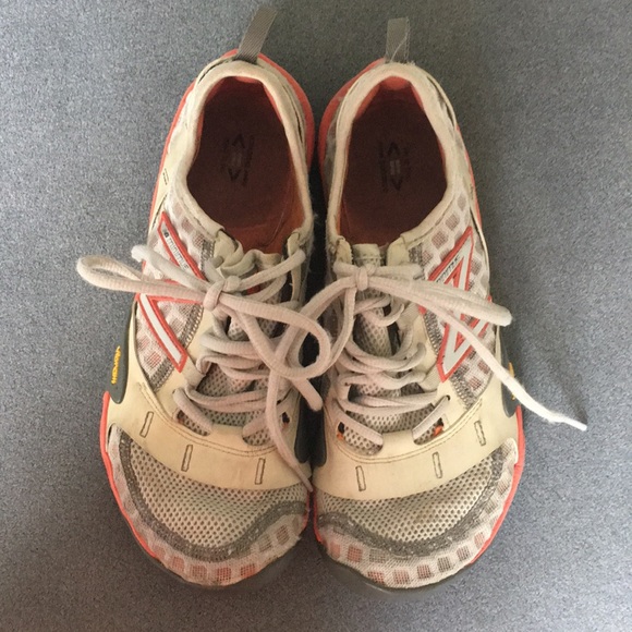 new balance minimus trail running